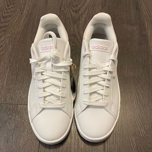 Adidas Court shoes (Womens, US 6.5, Brand New)